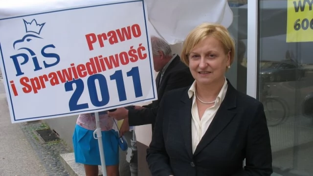 Tczew - Minister Fotyga zbierała podpisy dla matki Jacka Kurskiego