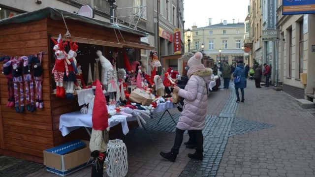 Tczew - Na Starym mieście trwa Jarmark Bożonarodzeniowy
