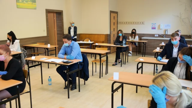 Tczew - Trwają matury. Dzisiaj egzamin z matematyki