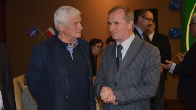 Tczew - W rytm "Jeszcze będzie przepięknie" i w asyście rycerzy - konwencja PO