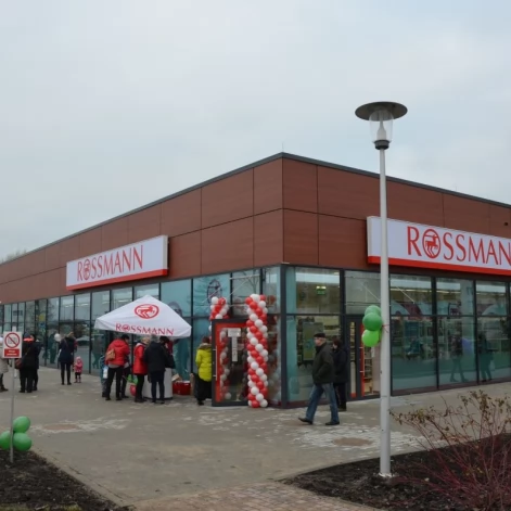 Tczew - Zakończyła się przebudowa minicentrum handlowego na  Suchostrzygach