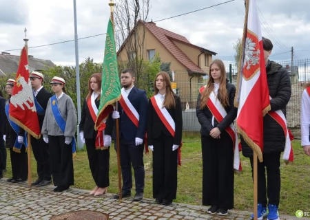 Tczew - "Pamięci nie da się zakopać w dołach". Upamiętnili ofiary Zbrodni Katyńskiej