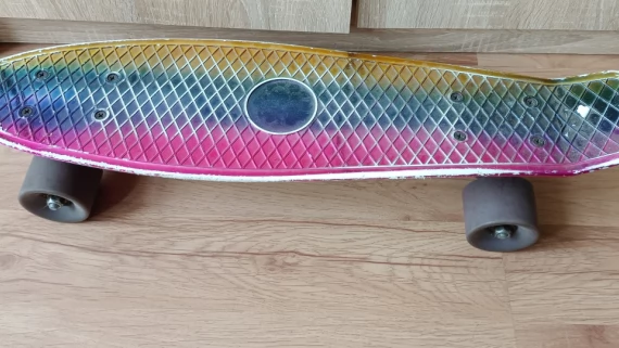 Tczew - Deskorolka Fiszka rainbow electrostyle metaliczna