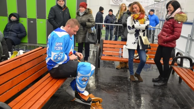Tczew - Kryte lodowisko oficjalnie otwarte!