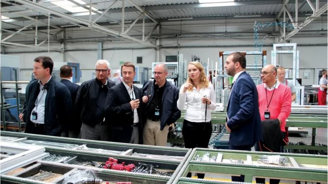 Tczew - Lech Wałęsa u podtczewskiego producenta stolarki
