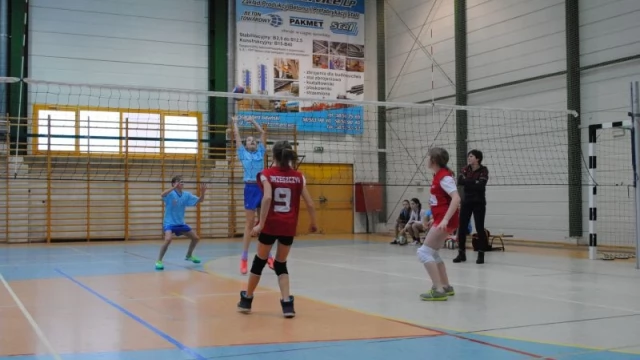 Tczew - Siatkówka. Zmagania uczniów w Gniewie