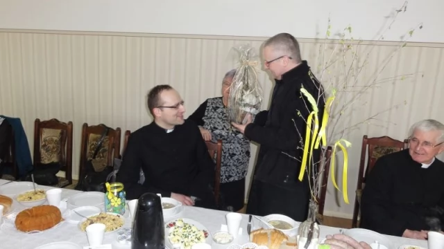 Tczew - Samotni i potrzebujący na śniadaniu wielkanocnym