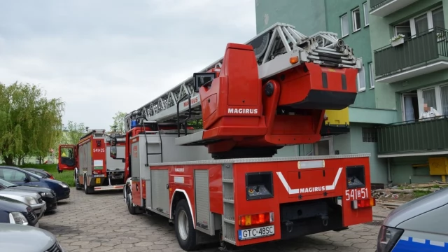Tczew - Służby sprawdzały, czy w wieżowcu ulatnia się gaz