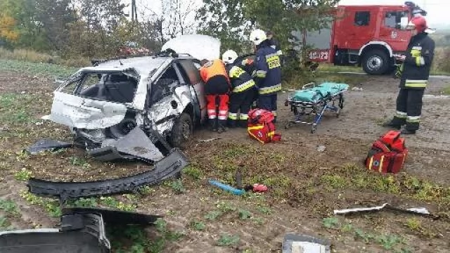 Tczew - Gm. Pelplin. Strażacy uwalniali zakleszczonego mężczyznę