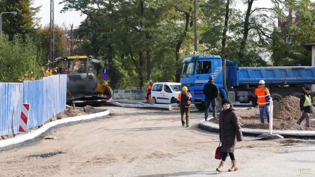 Tczew - Sobota a praca przy budowie ronda wre [FOTO] [bez komentarza]