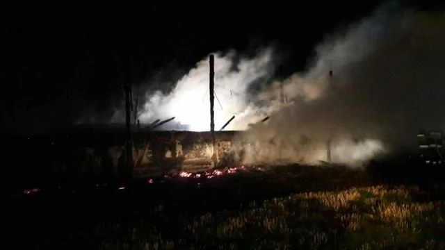 Tczew - Siedem zastępów straży gasiło pożar w Narkowach