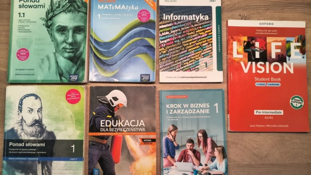 Tczew - Książki 1 klasa technikum/liceum