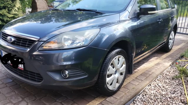 Tczew - Ford Focus kombi 2010 1.6 b