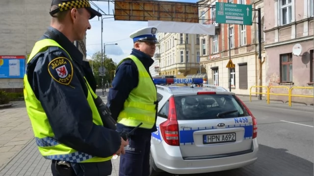 Tczew - "Kochasz? Powiedz STOP Wariatom Drogowym" - ogólnopolska akcja w Tczewie
