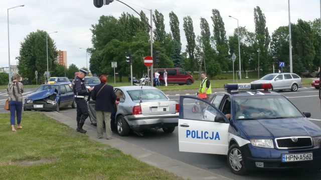Tczew - Wypadek na alei Solidarności - dwoje dzieci poszkodowanych