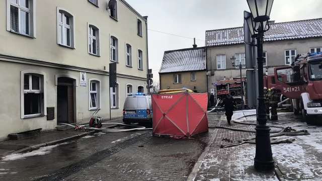 Tczew - Pożar na ulicy Lipowej w Tczewie - jedna osoba nie żyje