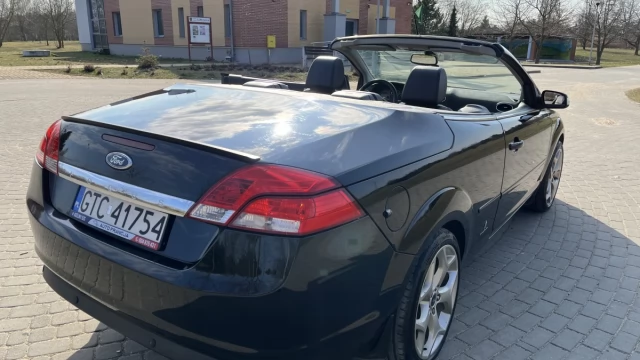 Tczew - Ford Focus 2.0 16V Titanium