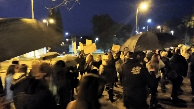 Tczew - Tłumy na ulicach Tczewa. Protest przeciw decyzji TK #PiekłoKobiet