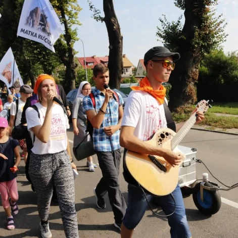 Tczew - Tczewska pielgrzymka wyruszyła na Jasną Górę