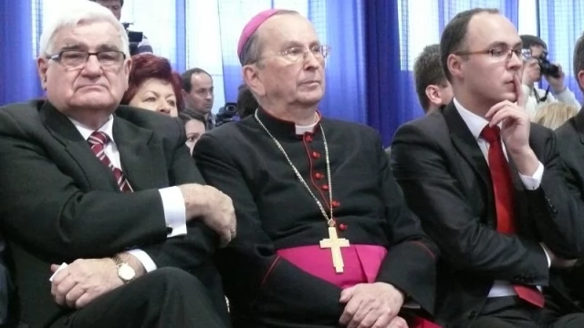 Tczew - To już jest Rok ks. Janusza Pasierba. "Mistrz, posłaniec słowa, nieprzeciętny talent"