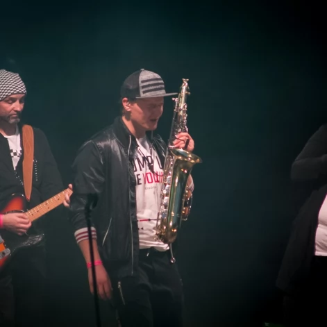Tczew - Kamil Bednarek z zespołem oraz Reggaeside