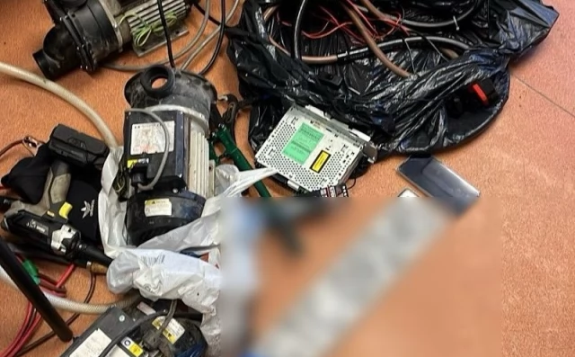 Tczew - Ginęły katalizatory i tablice rejestracyjne. 32-latek w rękach funkcjonariuszy