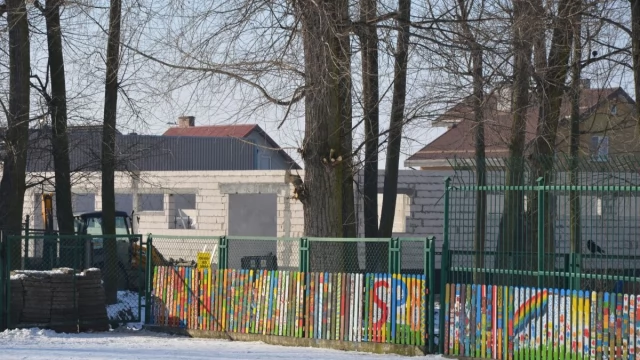 Tczew - Mury nowej sali gimnastycznej pną się w górę