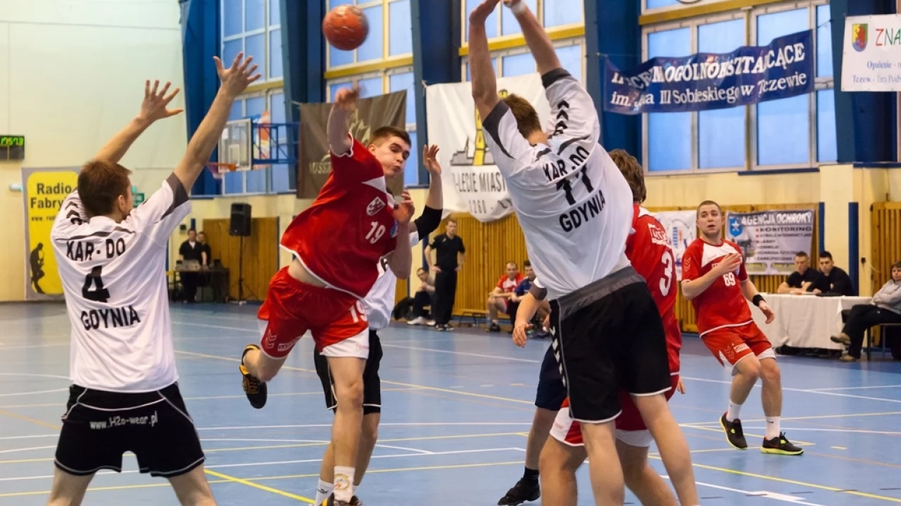 Tczew - Mecz MKS Sambor Latocha Tczew - KAR DO Spójnia Gdynia