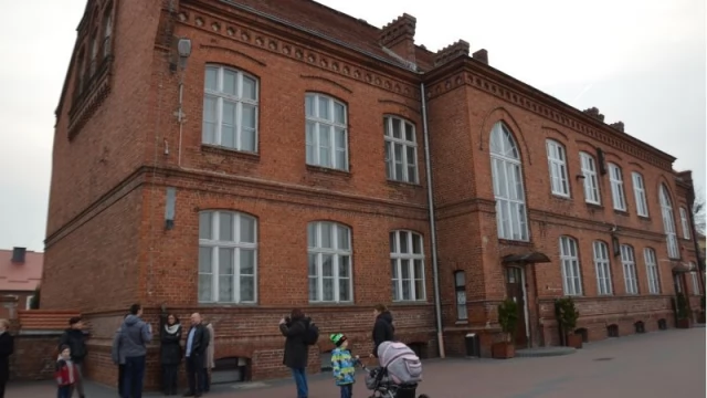 Tczew - "To powinno być muzeum, a nie szkoła". Czy jest szansa na nowy obiekt w Gniewie?