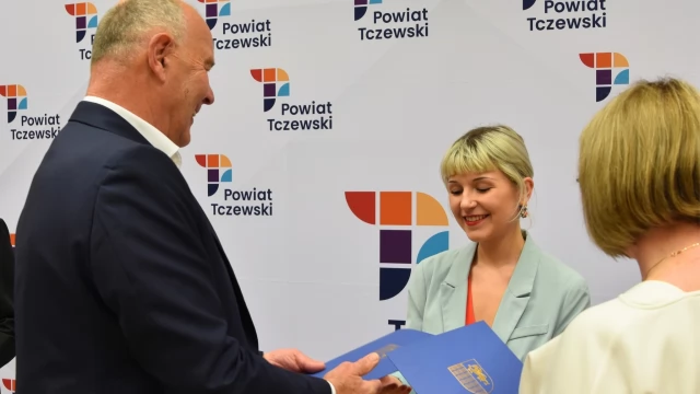 Tczew - Starosta nagrodził działaczy kulturalnych i sportowych