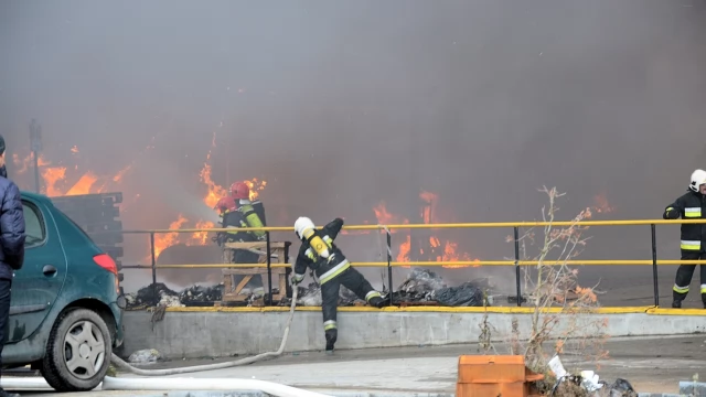 Tczew - Poważny pożar w Zajączkowie Tczewskim. Kilkanaście zastępów straży na miejscu