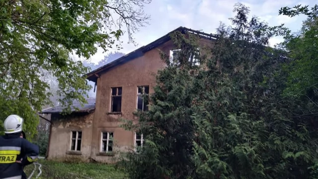 Tczew - 20 zastępów gasiło pożar w Knybawie