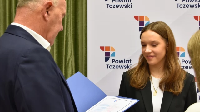 Tczew - Starosta nagrodził działaczy kulturalnych i sportowych