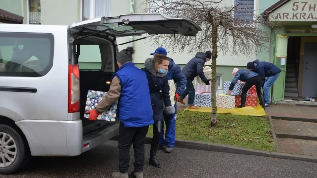 Tczew - Świąteczne paczki trafiły do potrzebujących