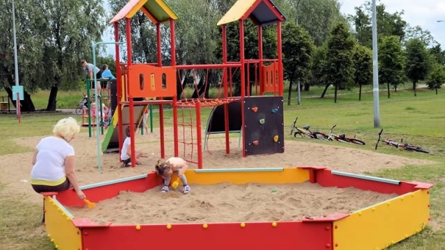 Tczew - Boisko do siatkówki plażowej, plac street workout, linarium... kolejne obywatelskie projekty