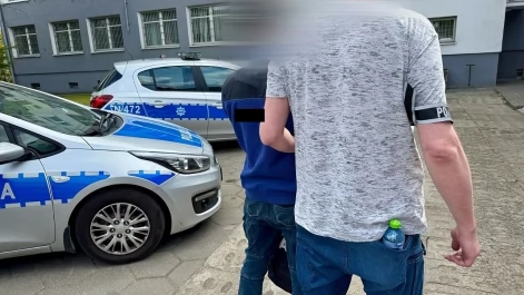 Tczew - Pobił 21-latka i zdemolował jego samochód - zatrzymano go w miejscu pracy
