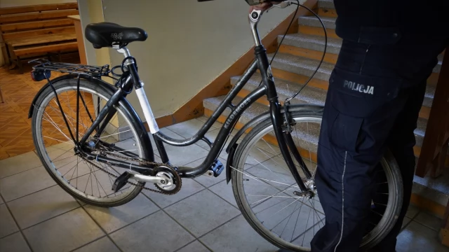 Tczew - Policjanci poszukują właściciela skradzionego roweru