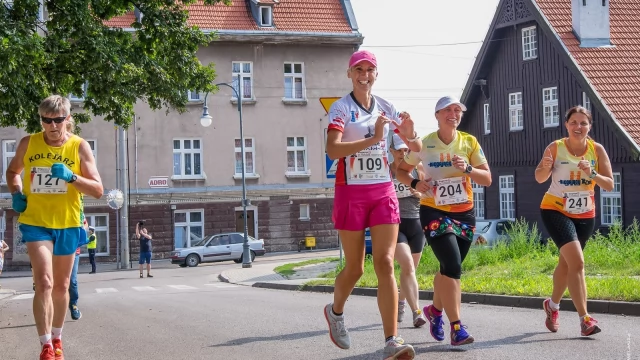 Tczew - "Biegacze w hołdzie Kazimierzowi Piechowskiemu" - Mistrzostwa Polski Kolejarzy na 10 km