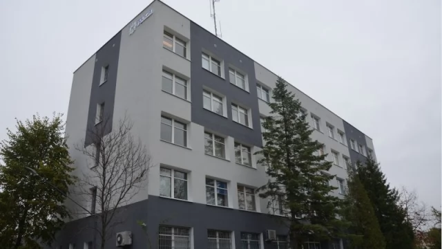 Tczew - Komenda policji jak nowa - na razie z zewnątrz