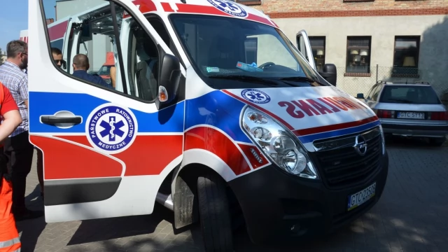 Tczew - Nowe karetki na drogach powiatu tczewskiego