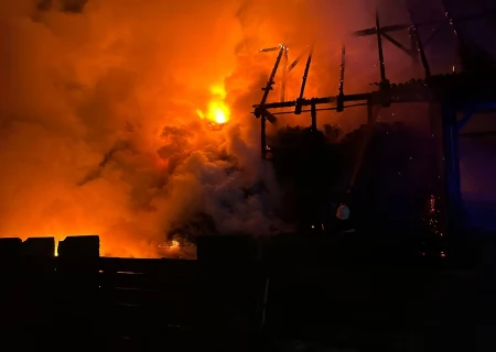 Tczew - 11 zastępów straży gasiło pożar w Wielkich Walichnowach