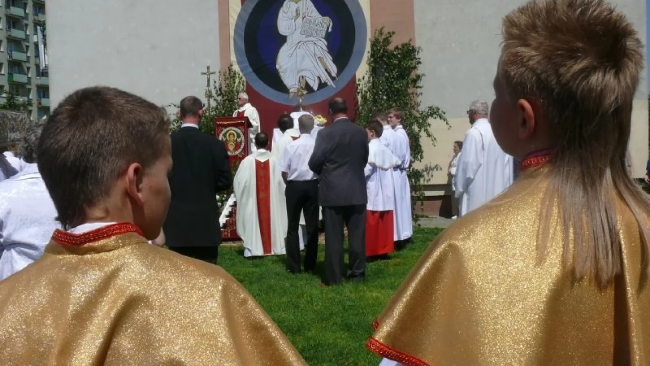 Tczew - Boże Ciało. Wierni wyszli na ulice