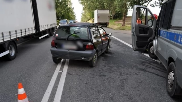 Tczew - Bez prawa jazdy najechała na tył busa