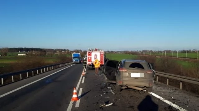 Tczew - Już drugi wypadek - najechanie na tył pojazdu w miejscu tymczasowej sygnalizacji