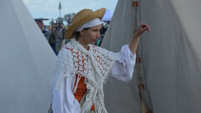Tczew - Wehikuł czasu ruszył. Rekonstruktorzy przenieśli tczewian w XVII wiek