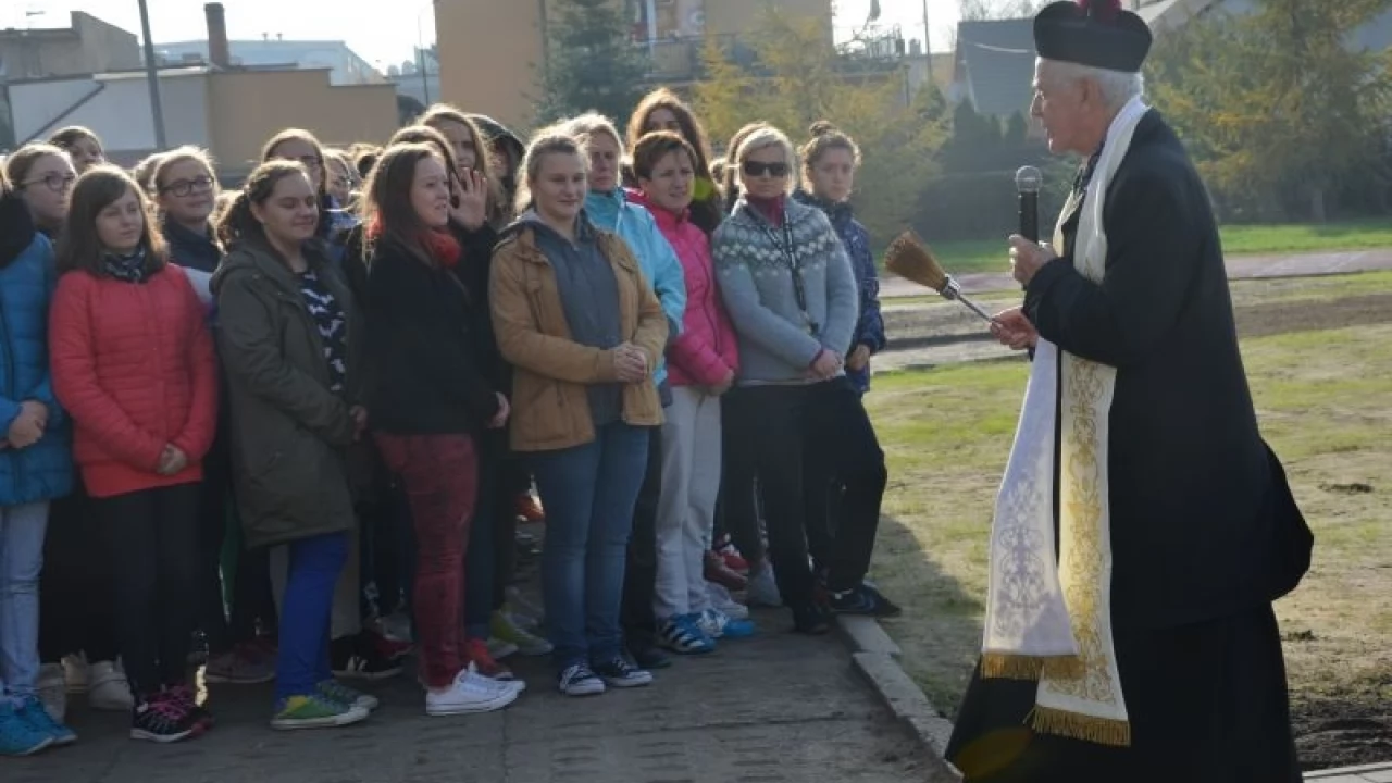 Tczew - Gimnazjaliści z "trójki" mają już  lekkoatletyczne boisko