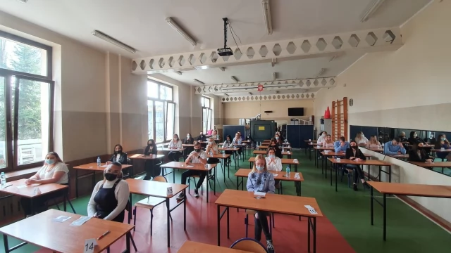 Tczew - Blisko 800 maturzystów przystąpiło w Tczewie do egzaminu dojrzałości