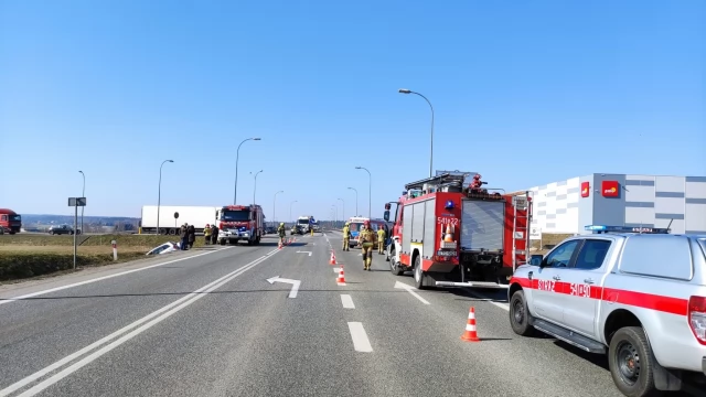 Tczew - Wypadek na dk "22". Jednym z aut jechali uchodźcy z Ukrainy