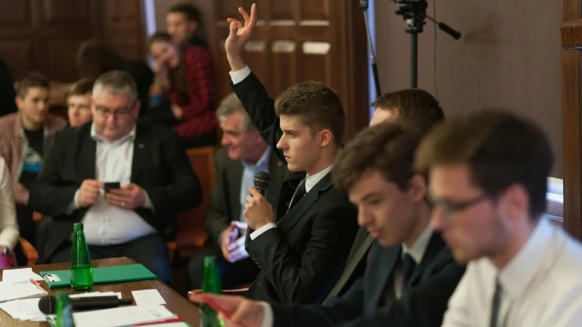 Tczew - Uczniowie I LO debatowali o historii