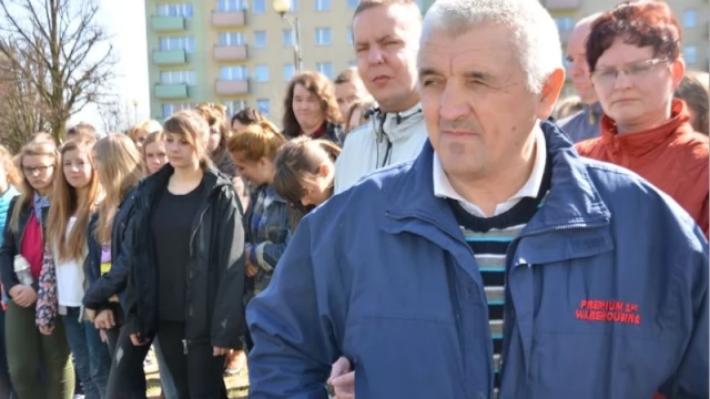 Tczew - Przy Dębie Katyńskim uczczono ofiary katastrofy z 2010 roku
